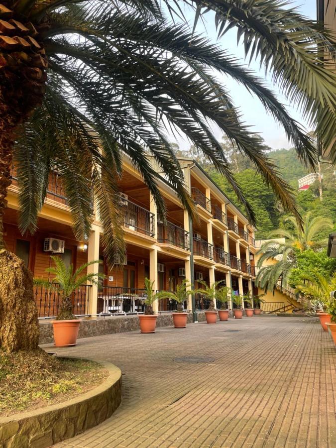 Kvariati Palma Hotel المظهر الخارجي الصورة