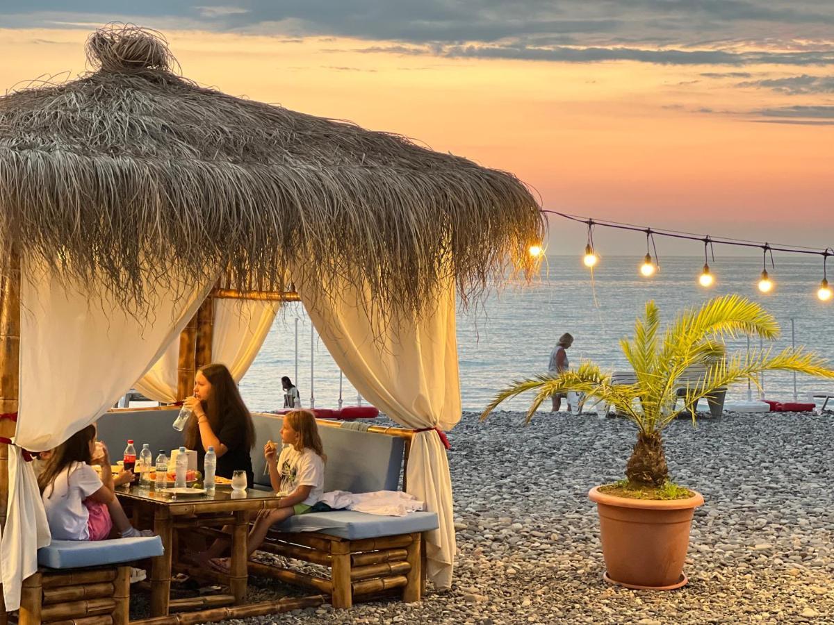 Kvariati Palma Hotel المظهر الخارجي الصورة